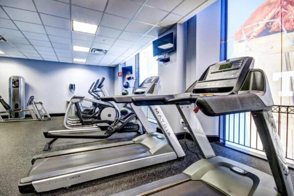 Convention Center Executive Properties Free Indoor Parking 볼티모어 외부 사진