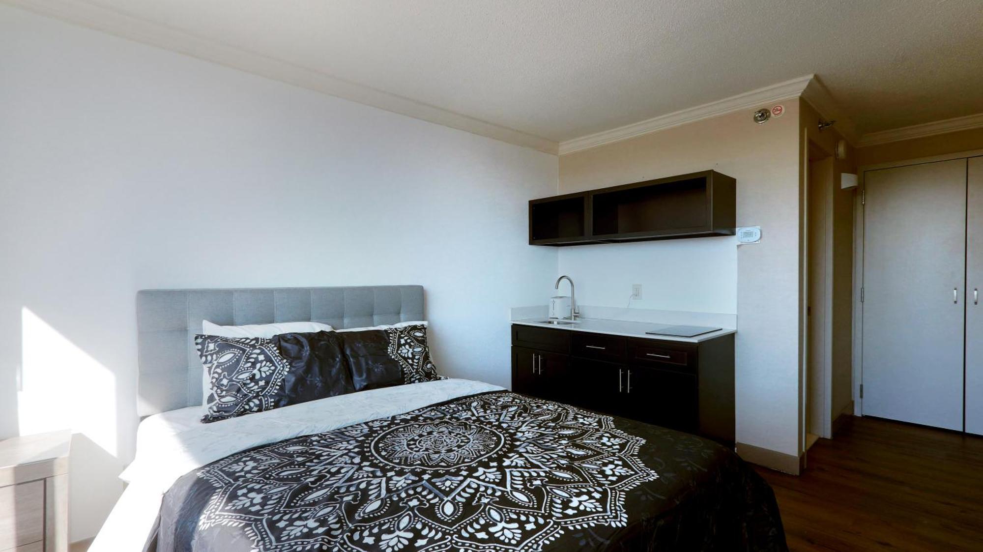 Convention Center Executive Properties Free Indoor Parking 볼티모어 외부 사진